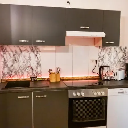 #221 Moderne Im Herzen Von