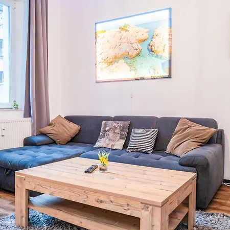 #221 Moderne Im Herzen Von