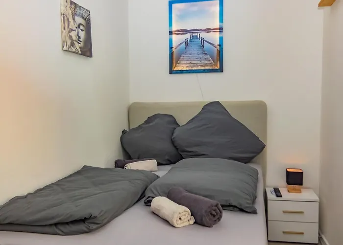 #221 Moderne Im Herzen Von