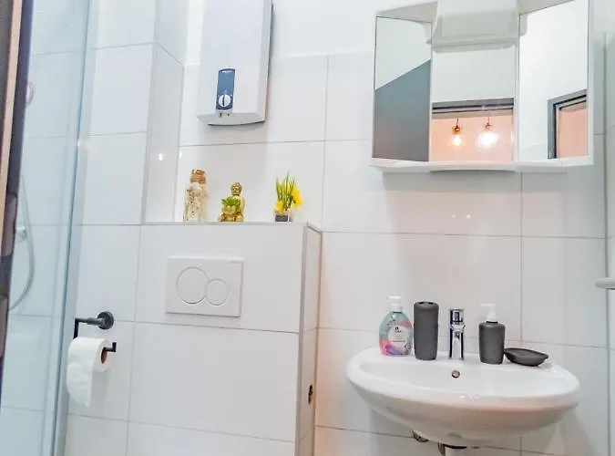 شقة Apartment Everest Moderne City Wohnung Im Herzen Von Neuss نيوس